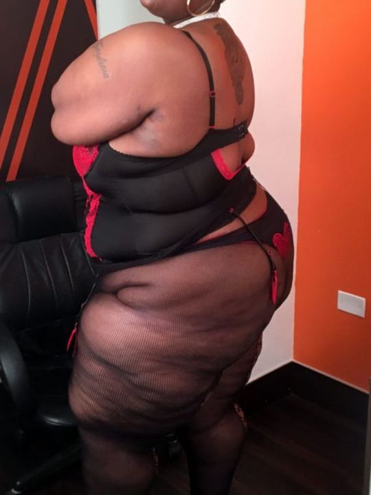 BBD Nikki Nailz BBW FU