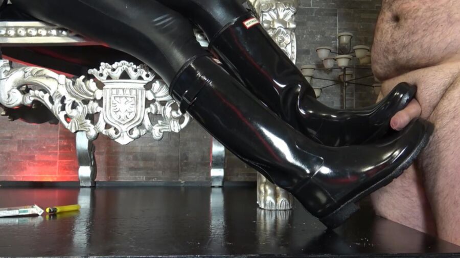 Hunter boots Mistress 11 of 49 pics