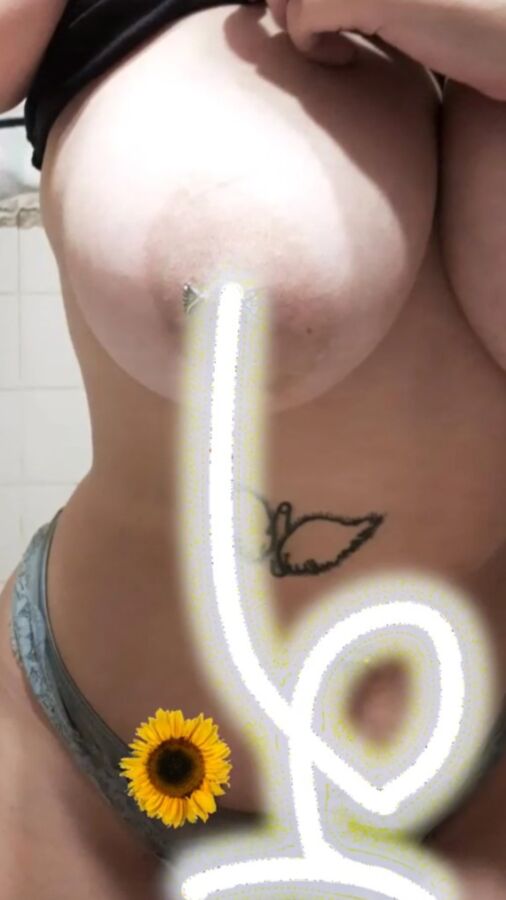 argentinian  tattooed girl with big breasts 11 of 40 pics