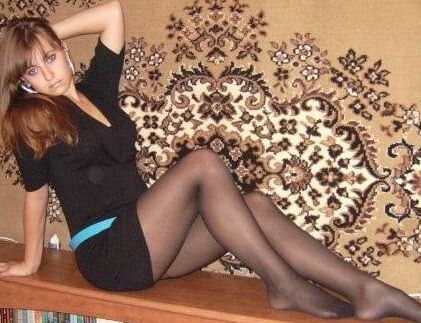 Young Pantyhose Gallery