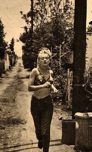 Marilyn Monroe XIV 24 of 26 pics