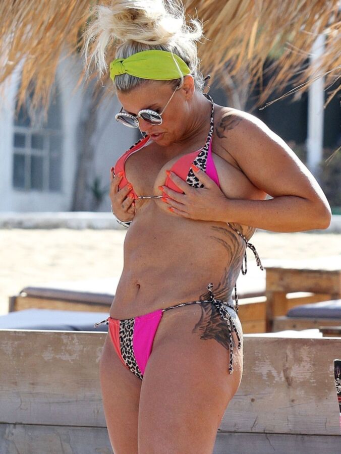 Kerry Katona - Busty, Topless British Celeb hangs out her Boobs 7 of 59 pics