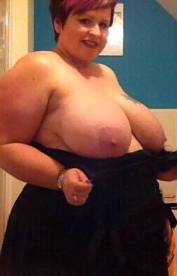 Big tits mature 18 of 52 pics