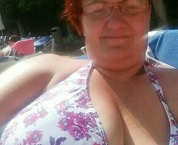 UK BBW 12 of 20 pics