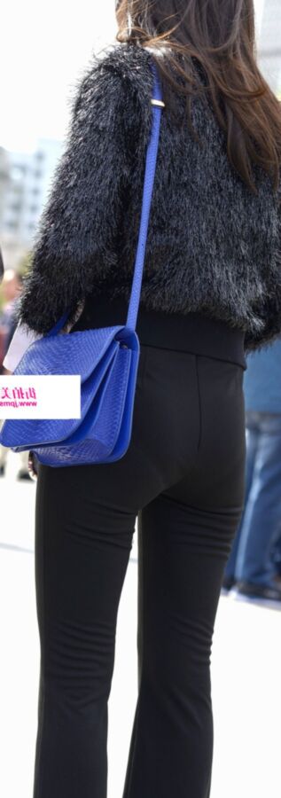 Candids: Clothes so tight, so that panties poke out (VPL) 13 of 71 pics