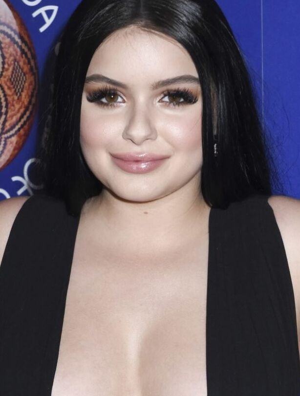 Ariel Winter 22 of 278 pics