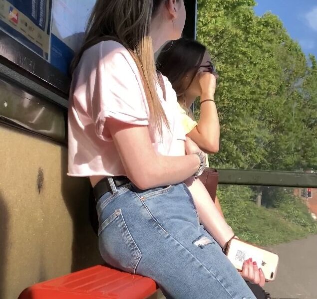 Jeans teen sitting  19 of 70 pics