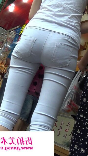 Candids: Clothes so tight, so that panties poke out (VPL) 6 of 71 pics