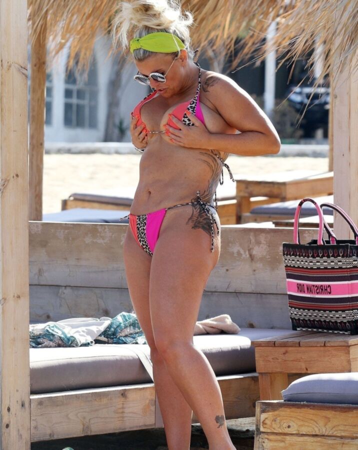 Kerry Katona - Busty, Topless British Celeb hangs out her Boobs 8 of 59 pics