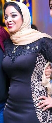 MUSLIM HIJAB SEXY LADIES  7 of 42 pics