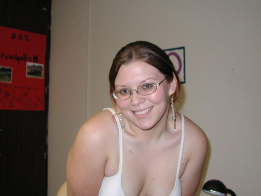 JSU slut Caroline 12 of 16 pics