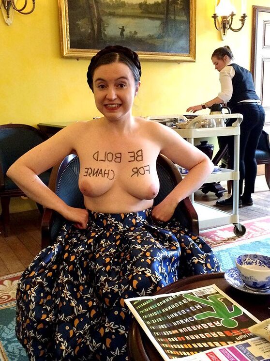 Victoria Bateman - British Economist 2 of 20 pics