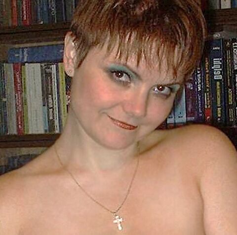 Pretty face of Russian slut Lora 16 of 142 pics