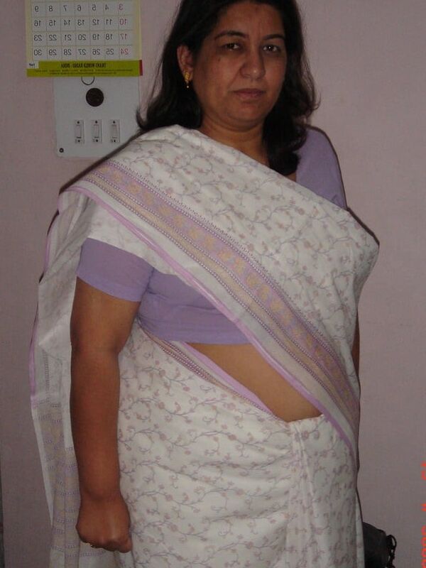 Chubby Indian wife 17 of 21 pics