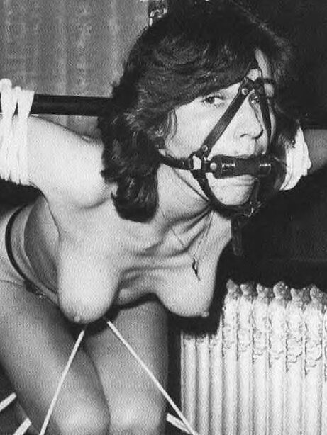 Vintage Bondage Classics 19 of 120 pics