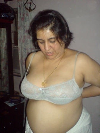 Chubby Indian wife 4 of 21 pics