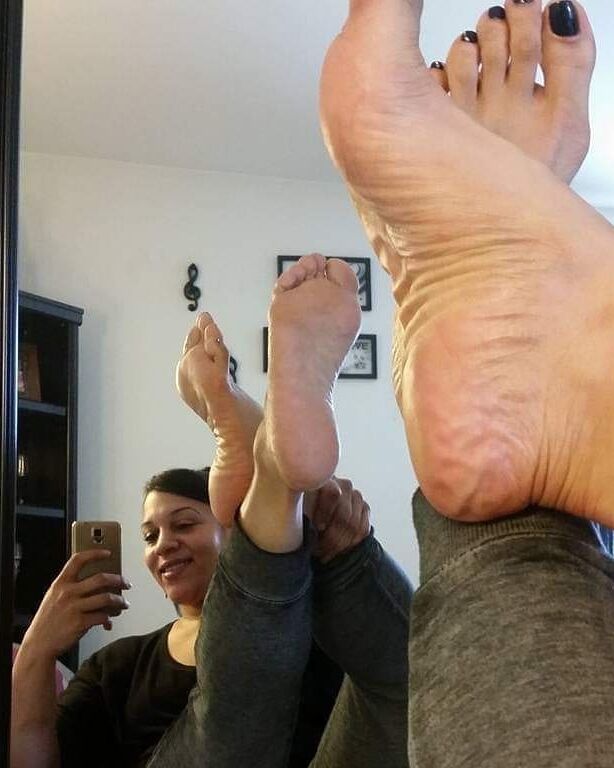 Latina meaty soles 18 of 48 pics