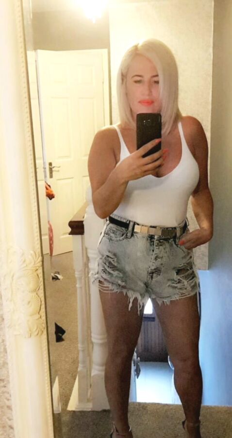 Tracy nasty council estate chav MILF whatba scum cunt this is  1 of 21 pics