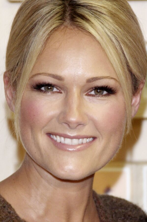 Helene Fischer (Please Fake) 24 of 32 pics