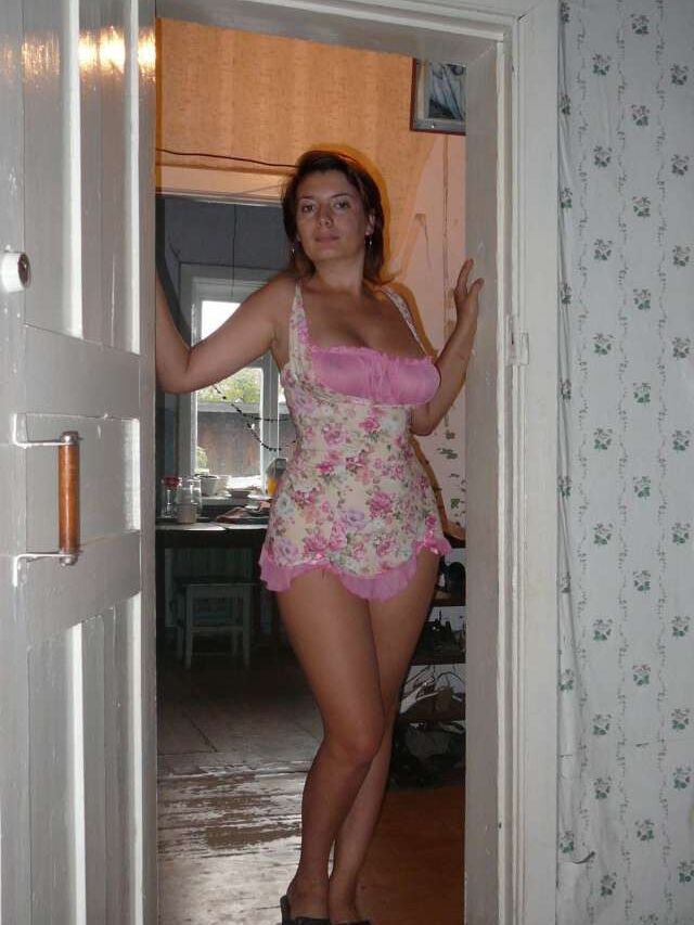 Very shapely Russian girl 12 of 24 pics