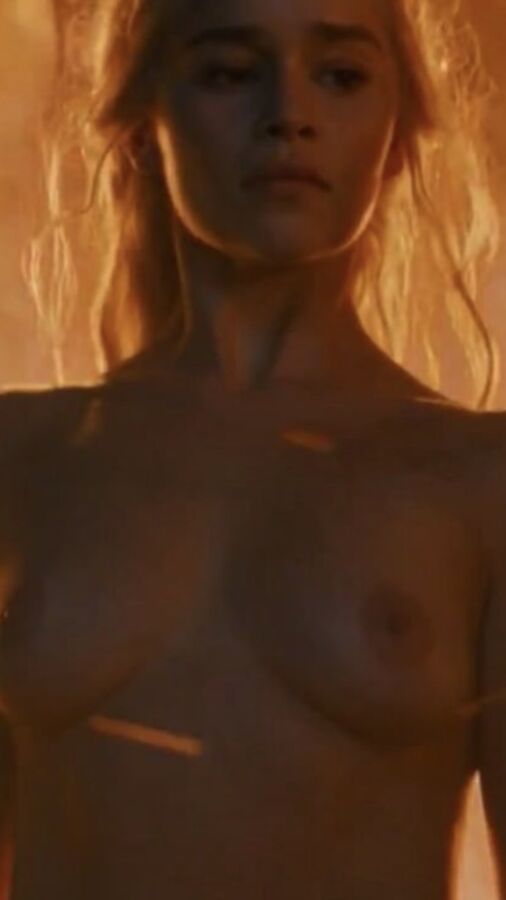 Some Game of Thrones Ladies Nude 19 of 66 pics