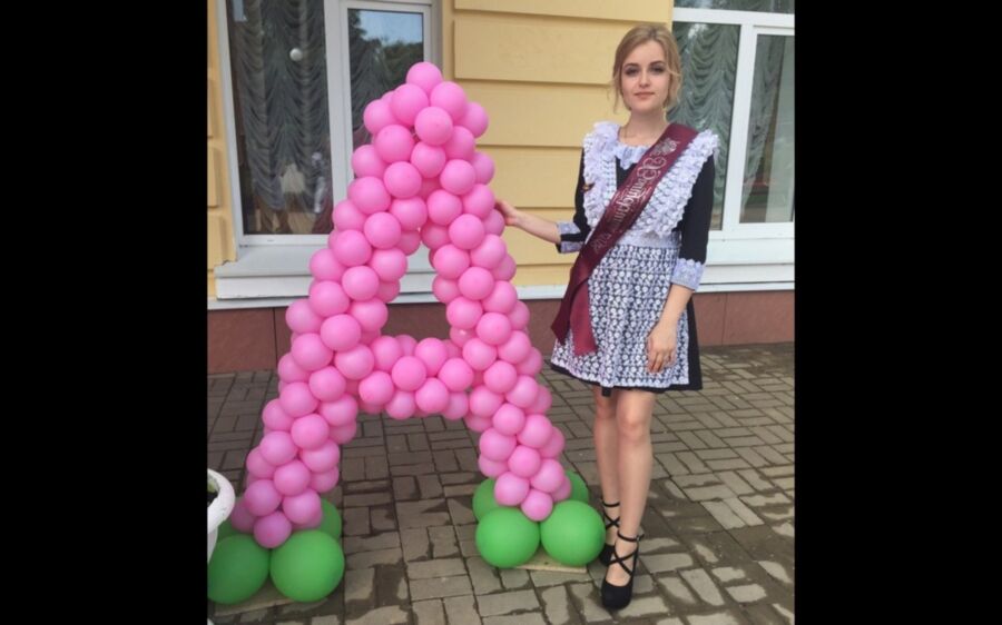 Russian graduates mix 20 of 97 pics