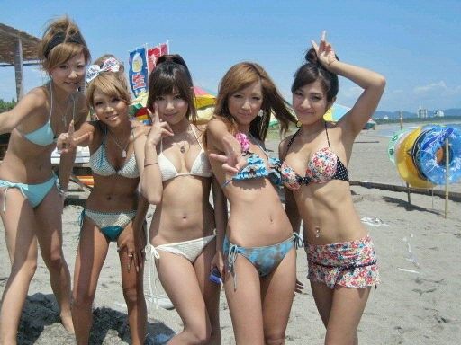 Japanese bikini girls 17 of 144 pics