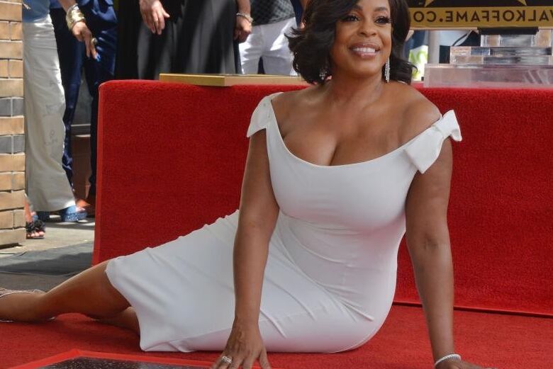 Niecy Nash (One of my Favorite Celebrity Asses) 22 of 22 pics