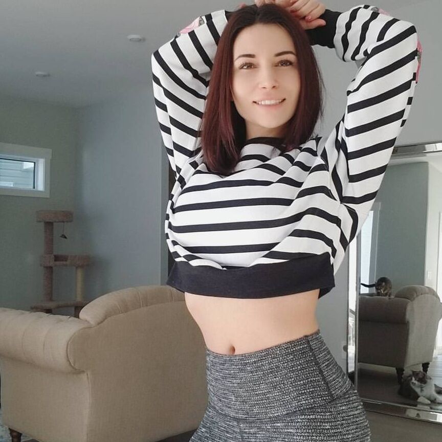 Alinity 12 of 50 pics