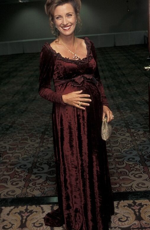 Jane Seymour 13 of 331 pics