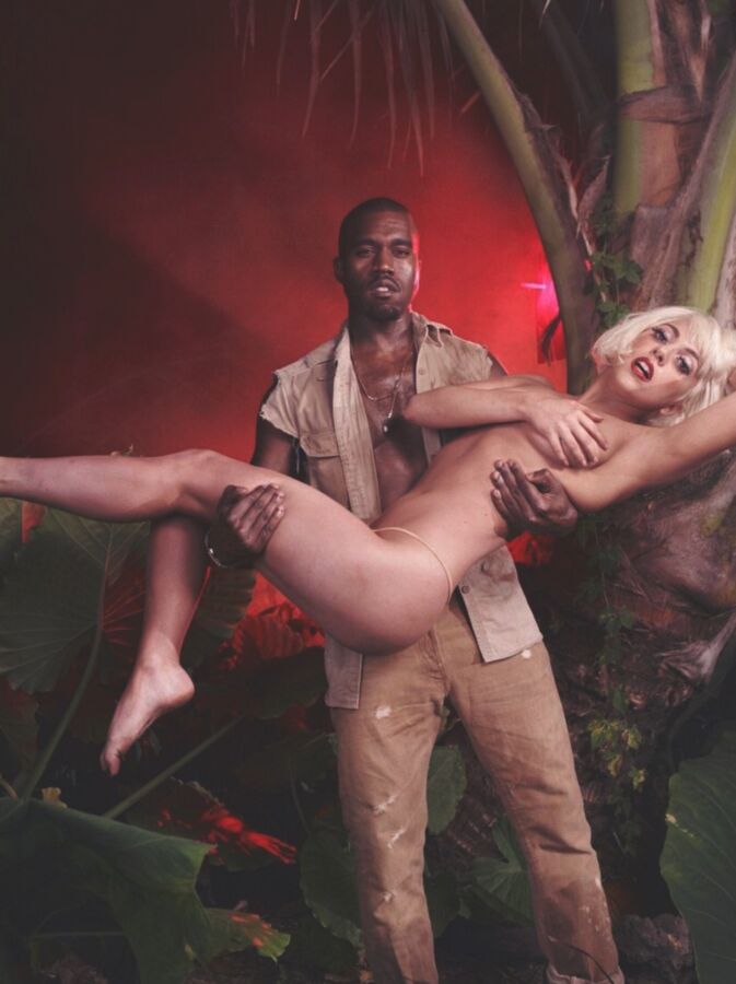 Lady Gaga Sexy Nude Photos with Kanye West 16 of 30 pics