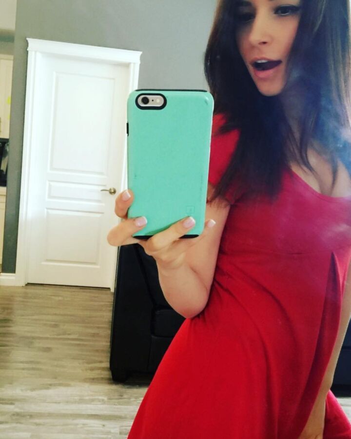 Alinity Celebrity Porn Photo