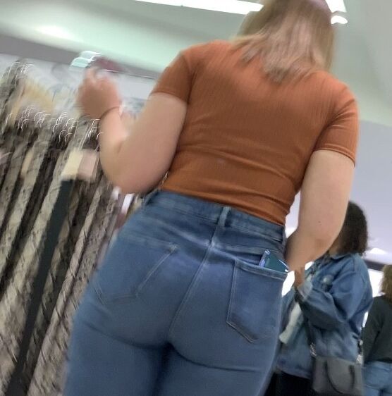 Hot thick pawg ass in jeans 2 of 105 pics