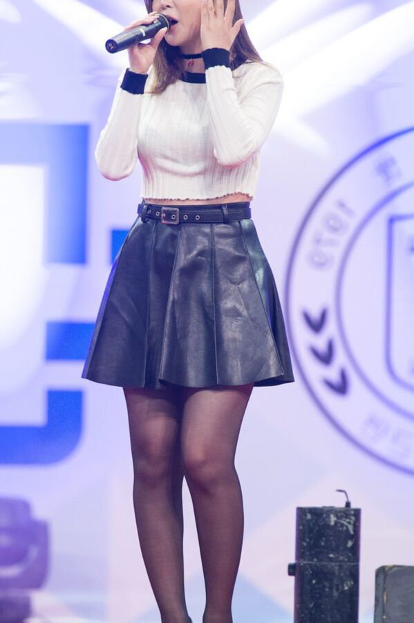 Korean Singer Hong Jin Young 12 of 22 pics