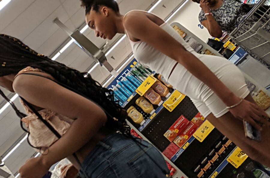 Ebony teens shopping 22 of 34 pics