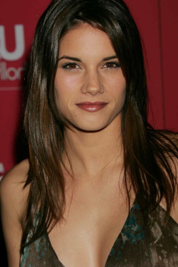 Missy Peregrym 14 of 49 pics