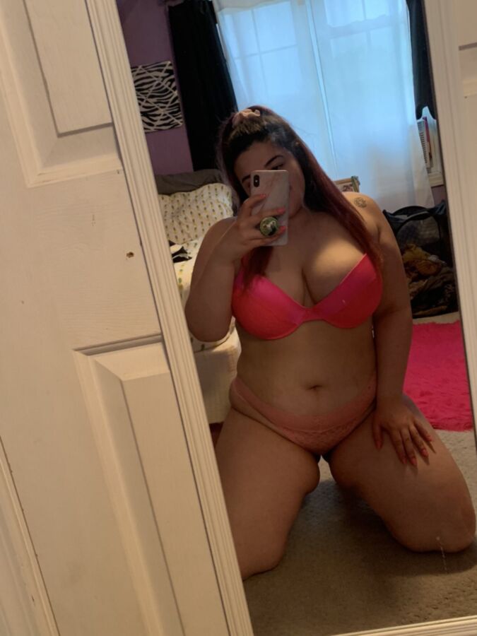 BBW TEEN - BELLA 8 of 13 pics