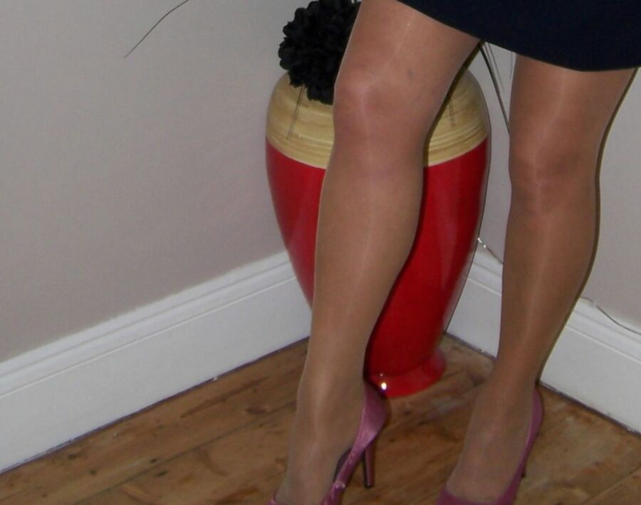Beine - Fuesse- Nylons- Schuhe 22 of 263 pics