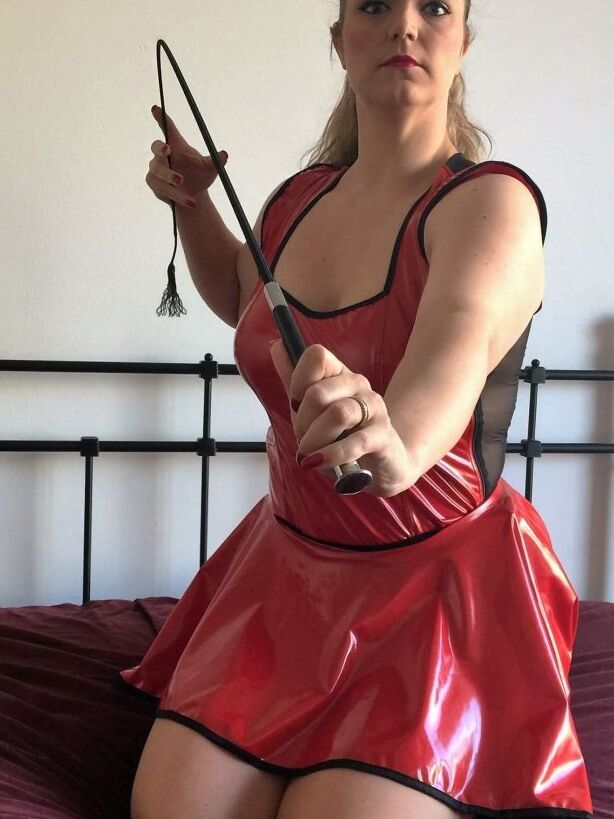 FEMDOM - Stern Dommes 5 of 40 pics
