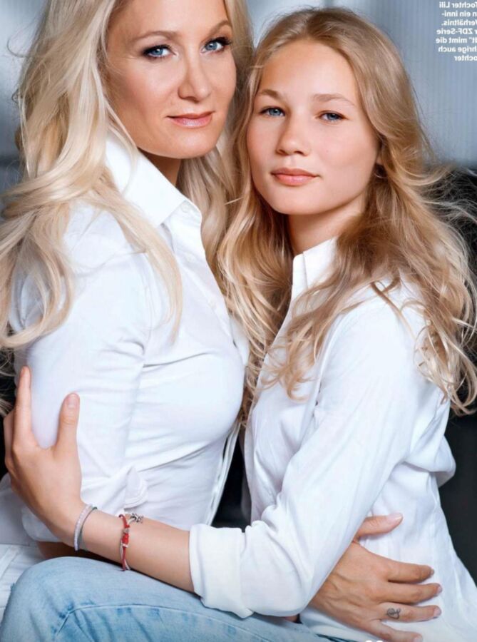 Mutter oder Tochter / mother or daughter 6 of 108 pics