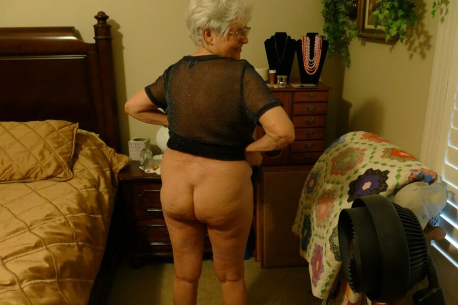 Mary, Exposed Grandma From Kansas City Missouri 18 of 38 pics