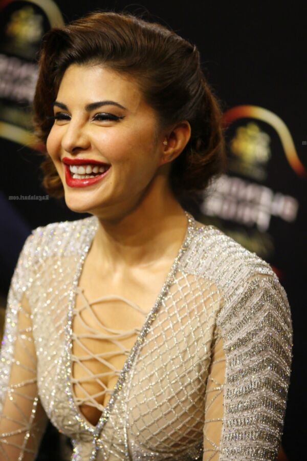 Jacqueline Fernandez- Sexy Indian Babe at Blenders Pride Fashion 18 of 113 pics