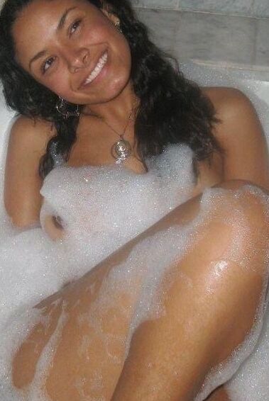 Sexy Amateur Latina Teen  22 of 30 pics