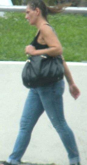 Flabby belly hooker in jeans-a Florida Hottie with bbw curves 14 of 16 pics