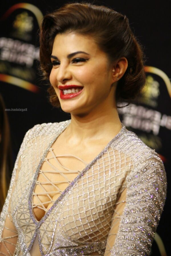 Jacqueline Fernandez- Sexy Indian Babe at Blenders Pride Fashion 22 of 113 pics