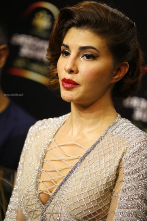 Jacqueline Fernandez- Sexy Indian Babe at Blenders Pride Fashion 19 of 113 pics