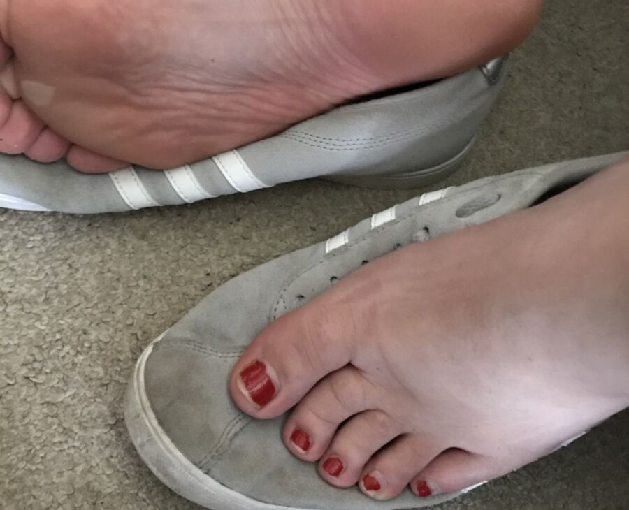 Painted toes 8 of 15 pics