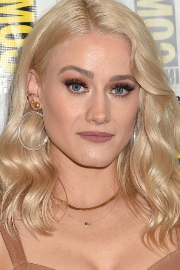 Olivia Taylor Dudley 7 of 226 pics