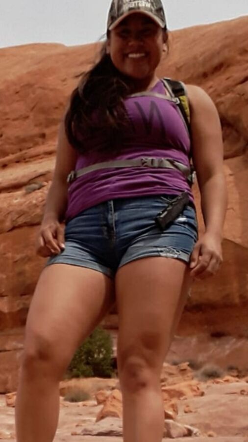 Navajo hottie  3 of 6 pics