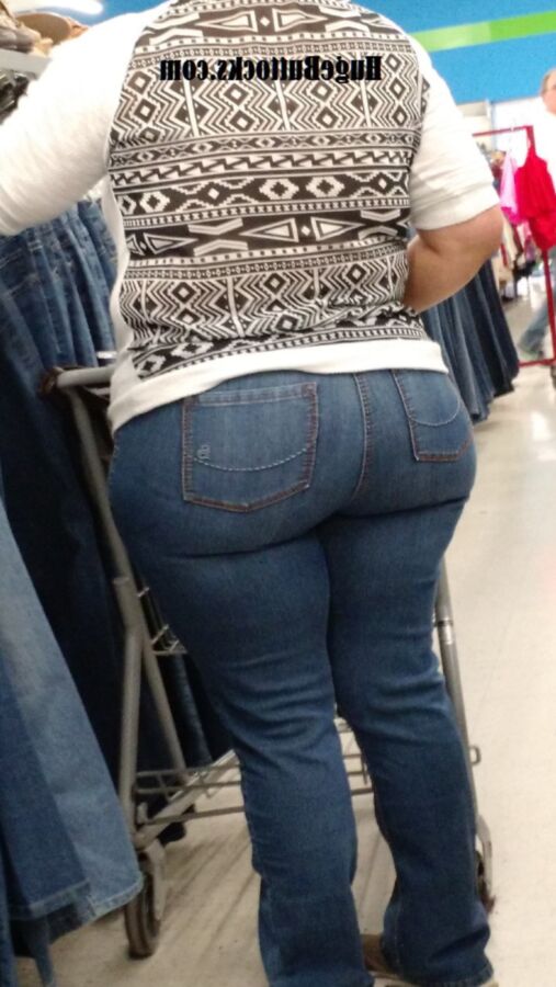 More Fat Asses in Jeans 10 of 11 pics